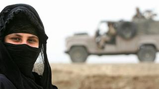 Estado Islámico ordena practicar ablación a todas las mujeres