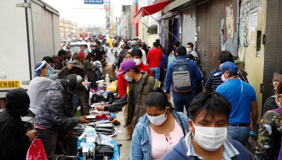 Según el secretario general del Frente de Ambulantes de Lima, más del 95% de ambulantes no ha recibido algún subsidio del Estado. (Foto: GEC)