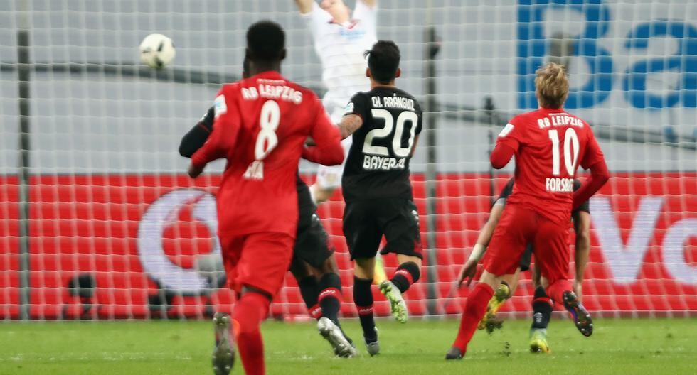 RB Leipzig venció 3-2 de visita al Bayer Leverkusen se convirtió en el nuevo líder de la Bundesliga, a la espera del duelo del Bayern Munich ante Borussia Dortmund. (Foto: Getty Images)