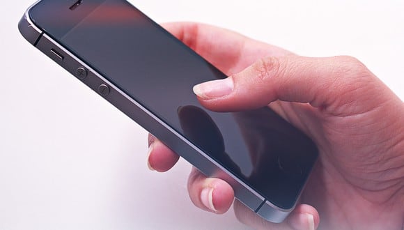 Te enseñamos de qué manera usar tu iPhone con una sola mano en instantes. (Foto: Pexels)