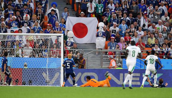 El lateral derecho de Senegal mandó a guardar la pelota dentro de las redes de Japón después de una fabulosa elaboración en área chica. (Foto: AFP)