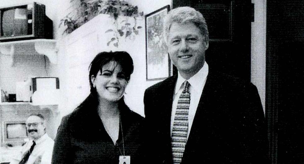 "*EFEMÉRIDES*":https://laprensa.peru.com/noticias/efemerides-62288 | *Un día como hoy en la historia* | Bill Clinton, es absuelto de los cargos de perjurio y obstrucción a la justicia en el "caso Lewinski". (Foto: Getty Images / Handout)