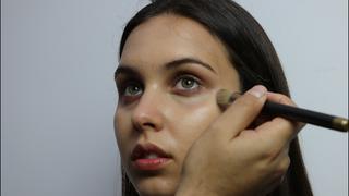 [VIDEO] ¿Cómo maquillarse como una modelo?