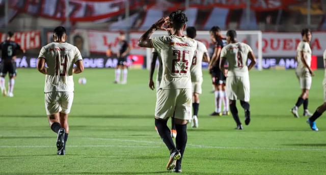 Universitario vs. Huracán: mejores imágenes del partido. (Foto: Facebook Universitario)