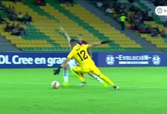 Perú vs. Paraguay: Renato Solís evitó el 3-0 con gran acción en mano a mano ante jugador guaraní [VIDEO]
