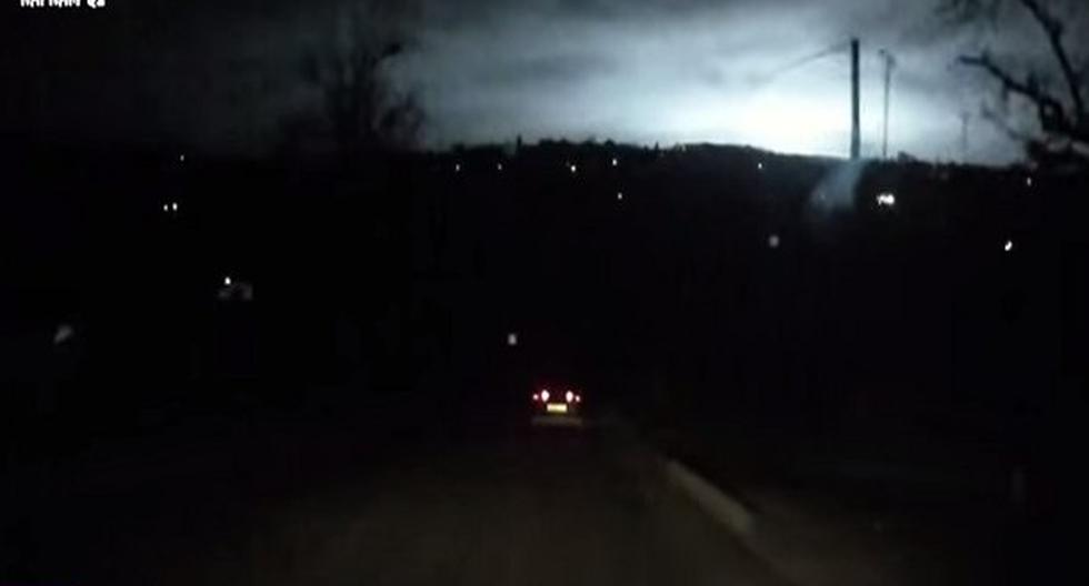 Misteriosa luz en Rusia. (Foto: YouTube)