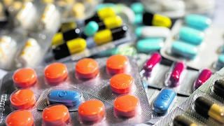 ¿Por qué las aseguradoras aceptan que las clínicas cobren precios exorbitantes por medicamentos?