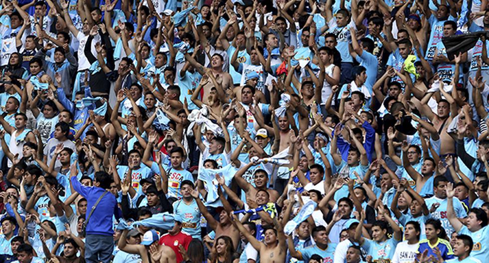 La FIFA quiso tener una distinción con la hinchada de Sporting Cristal y lo hizo mediante su cuenta de Instagram. Un orgullo para la familia del club rimense (Foto: Getty Images)