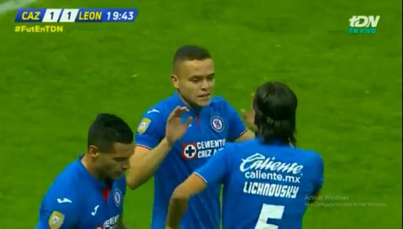 Javier Rodríguez anotó el 1-1 en el Cruz Azul vs. León por la Copa MX. El duelo se llevó a cabo en el estadio Azteca (Foto: captura de pantalla)