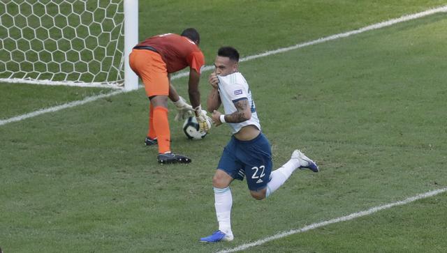 Gol de Lautaro en el Argentina vs. Venezuela por Copa América 2019. (Foto: AFP)