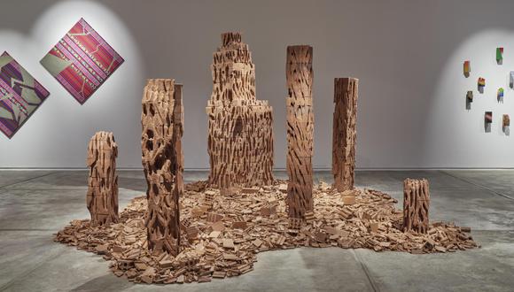 Instalación "Un jardín en el cielo", de Antonio De Loayza, que busca reflexionar sobre la figura del ladrillo en la construcción de la ciudad y el país. Foto: Juan Pablo Murrugarra