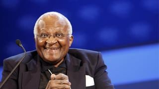 Quién fue Desmond Tutu, el arzobispo Nobel de la Paz considerado la conciencia moral de Sudáfrica | PERFIL
