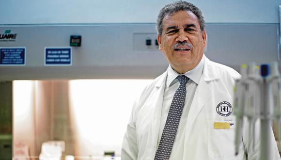 Eduardo Gotuzzo es médico cirujano por la Universidad Peruana Cayetano Heredia. Es magíster en medicina por la misma universidad y  doctor honoris causa por la Universidad Nacional San Luis Gonzaga de Ica.