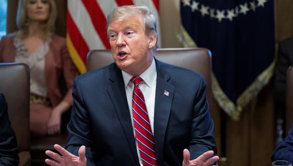 El gobierno de Donald Trump ha puesto en libertad a familias que solicitan asilo, pero lo ha hecho tan rápido que esas personas ni siquiera han tenido tiempo de hacer arreglos de viaje. (Foto: EFE)