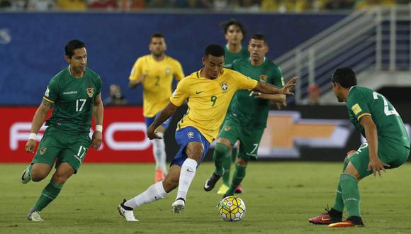 Bolivia, sin opciones de clasificar al Mundial Rusia 2018, jugará en condición de local ante la poderosa Brasil de Tite. El escenario que albergará el duelo será el Hernando Siles de La Paz. (Foto: AFP)