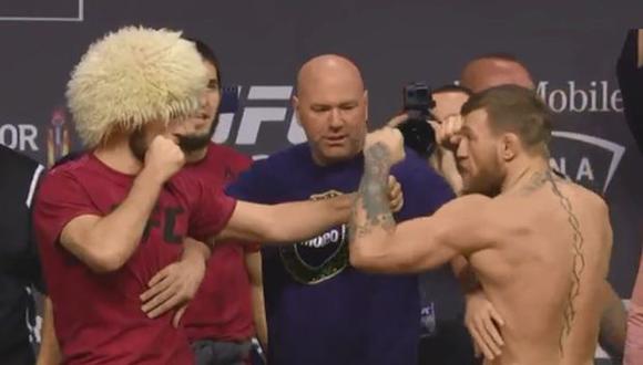 McGregor vs. Khabib: patada, empujones y el tenso momento durante el último pesaje previo a UFC 229. (Foto: Captura de video)