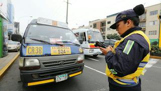 Combis informales: intervienen a más de 60 vehículos en Av. Angamos