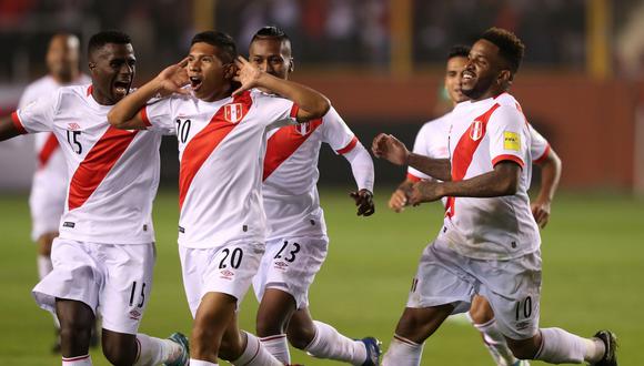 Perú venció a Bolivia y se mete a la pelea por la clasificación directa al Mundial de Rusia 2018. Nuestros atacantes demostraron su jerarquía pese a la ausencia de Paolo Guerrero. Foto: EFE