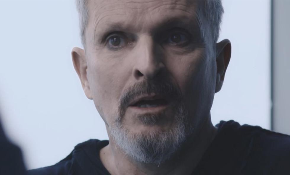 En una entrevista junto al periodista español Jordi Évole, el cantante Miguel Bosé ratificó sus afirmaciones sobre la pandemia del COVID-19. Esta conversación de dos horas se entregó en dos partes por laSexta y ahora está disponible en la plataforma de streaming ATRESplayer.