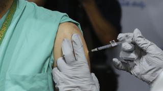 Estados Unidos ya vacunó a más de un millón de personas contra el coronavirus en diez días