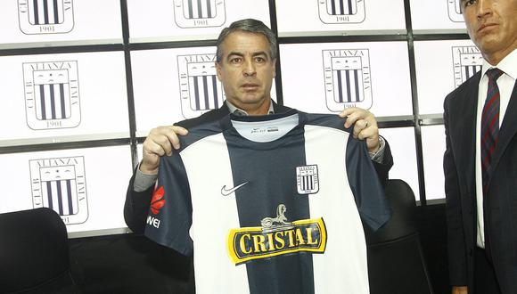 Pablo Bengoechea, técnico de Alianza Lima.