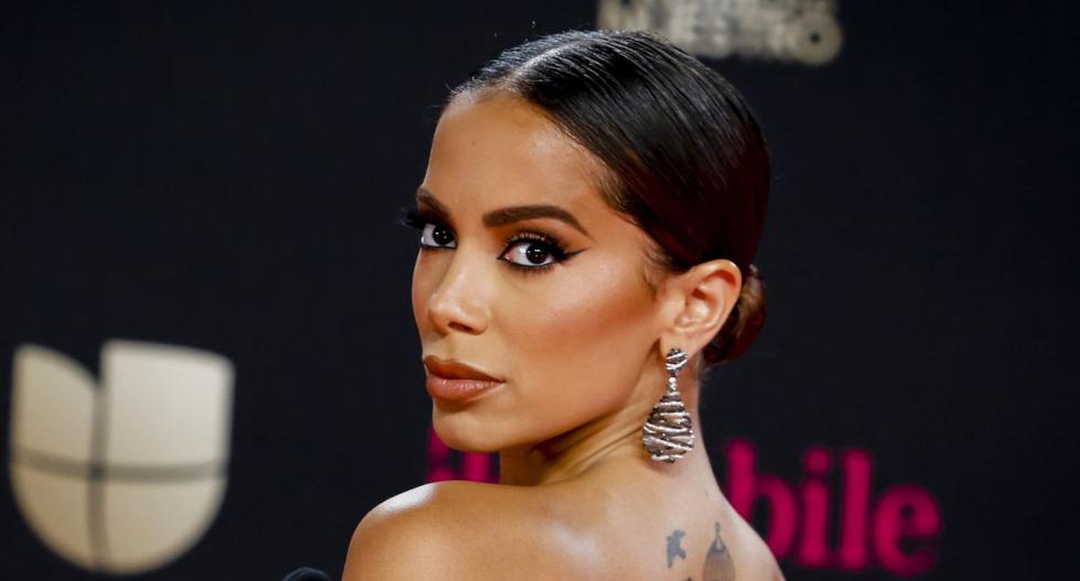 Anitta receives criticism after displaying the Spanish flag in concert in Lisbon