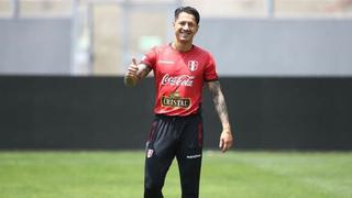 La emoción de Gianluca Lapadula en pleno banderazo de los hinchas de la selección peruana | VIDEO