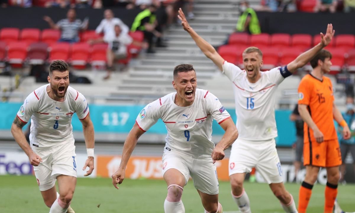 Países Bajos y República Checa se enfrentaron en octavos de final de la Eurocopa | Foto: EFE