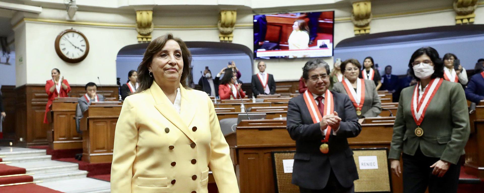 Dina Boluarte: el camino de la primera mujer en asumir la Presidencia del Perú | PERFIL