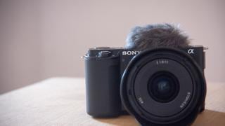 Sony ZV-E10 - REVIEW: sometimos a prueba la cámara pensada para vbloggers desde su diseño