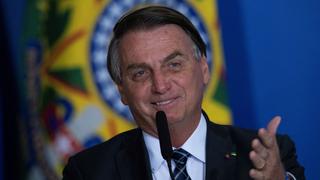 Bolsonaro vuelve a poner en duda eficacia de vacuna contra coronavirus