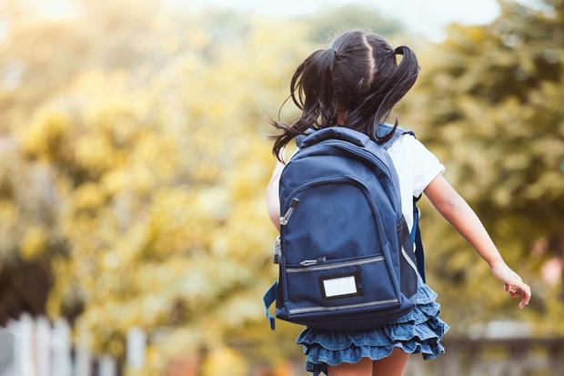 3 recomendaciones para evitar sobrecarga en mochilas escolares 