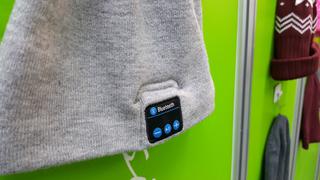 Computex 2015: gorros con auriculares inalámbricos incorporados