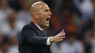 Zinedine Zidane y su primer clásico en el Santiago Bernabéu