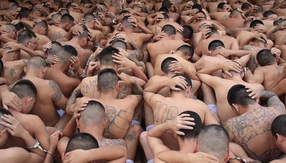 Un grupo de 94 pandilleros de la Mara Salvatrucha fueron condenados este lunes a penas de hasta 1.090 años de prisión por su participación en diversos crímenes