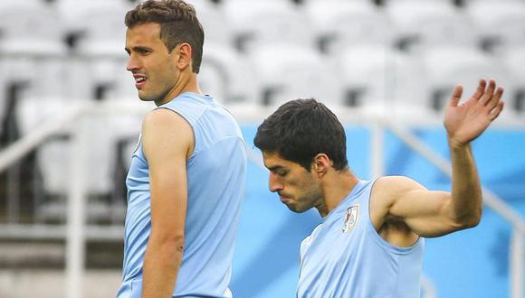 Christian Stuani y Luis Suárez entrenando con Uruguay. (Foto: EFE)