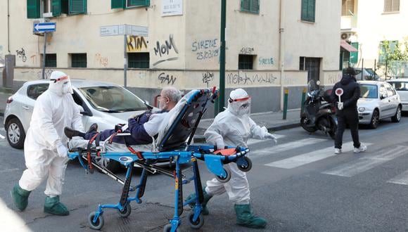El numero de contagiados desde que se detectó el virus en Italia el 21 de febrero es de 115.242, lo que supone un aumento de 4.668 en el último día, un 4,2 % más que ayer. (Foto: REUTERS/Ciro De Luca)