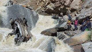 Cusco: cinco muertos tras despiste y caída de vehículo a un abismo | FOTOS