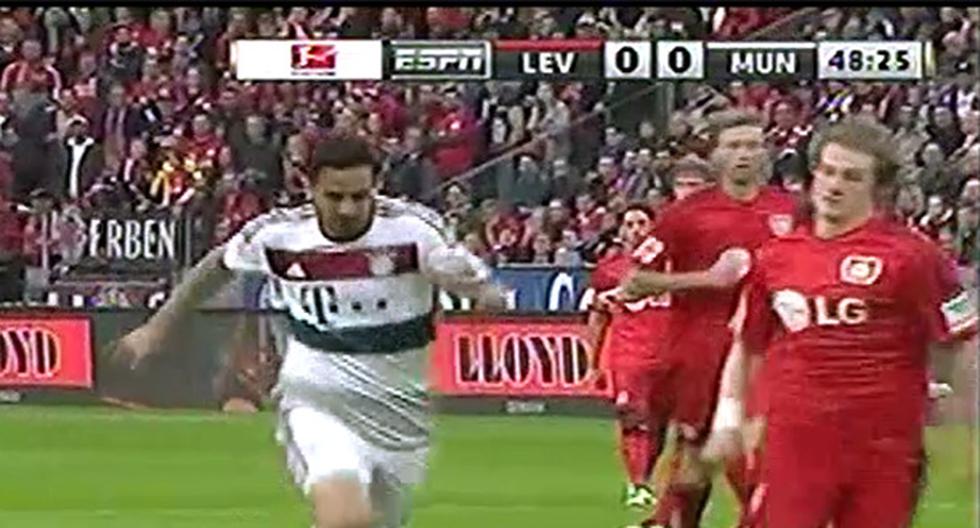 Claudio Pizarro pudo anotar ante el Leverkusen (Foto: Captura)