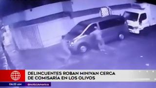 Cámaras de seguridad captan robo de minivan cerca de comisaría en Los Olivos
