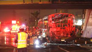 Vía de Evitamiento: incendio en bus deja siete heridos