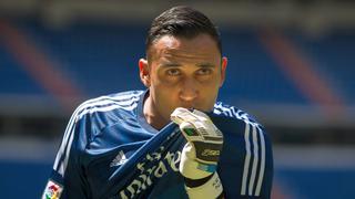 Navas fue presentado en el Bernabéu ante miles de hinchas