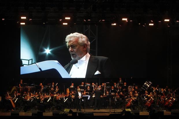 The Spanish tenor Plácido Domingo is performing today in concert at the Coliseo Cubierto in Envigado, Antioquia (Colombia).  For 27 years, the Colombian public waited for the Spanish tenor Plácido Domingo, who in a turbulent moment of his life due to allegations of sexual harassment, met his followers in Envigado, where he conquered on Saturday night with each interpretation as if time had never would have passed  EFE