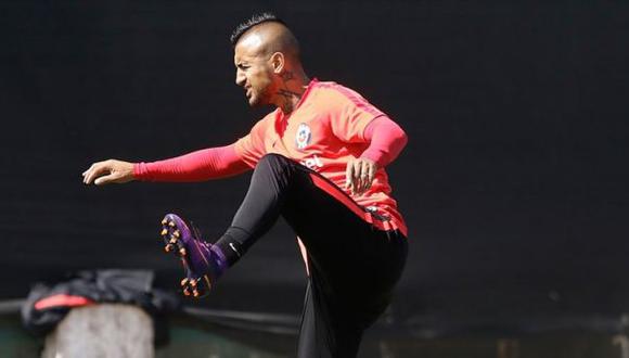 Arturo Vidal no entrenó con su selección y es duda ante Perú