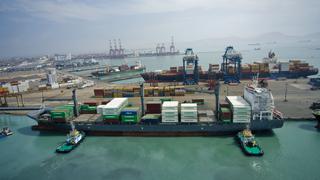 Adex: exportaciones caen por quinto mes consecutivo