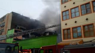 Incendio en Cercado de Lima: entre 40 y 50 stands fueron afectados | FOTOS
