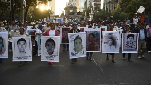 Un 26 de septiembre del 2014, en México, un grupo de 43 estudiantes aspirantes a maestros rurales desaparecen tras varios ataques de grupos armados en el estado de Guerrero. (RONALDO SCHEMIDT / AFP).