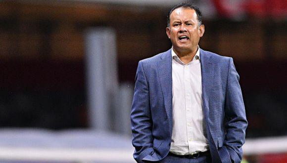 Según ESPN México, el entrenador peruano no seguirá al mando del primer equipo de la ‘Máquina cementera’. (Foto: Imago 7)