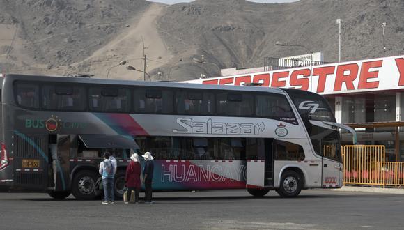 En el terminal de Yerbateros no reporta alza en el precio de los pasajes para viajar a destinos de la sierra y selva central del Perú. (Foto: Archivo de GEC)