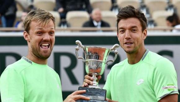 Kevin Krawietz, a la izquierda, es el vigente campeón de doble en Roland Garros. (Foto: AFP)
